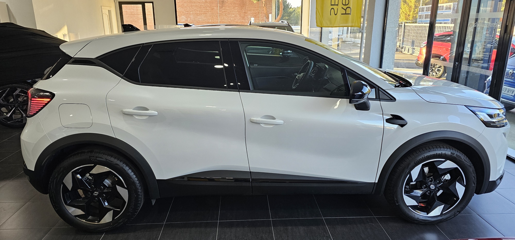 Renault Captur TECHNO E-TECH 117KW 160CV miniatura 23