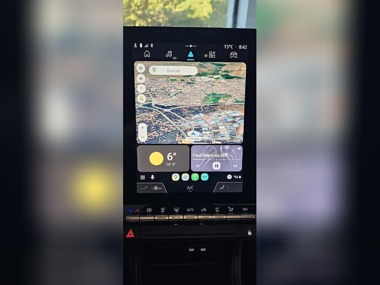 Renault Captur TECHNO E-TECH 117KW 160CV foto 37